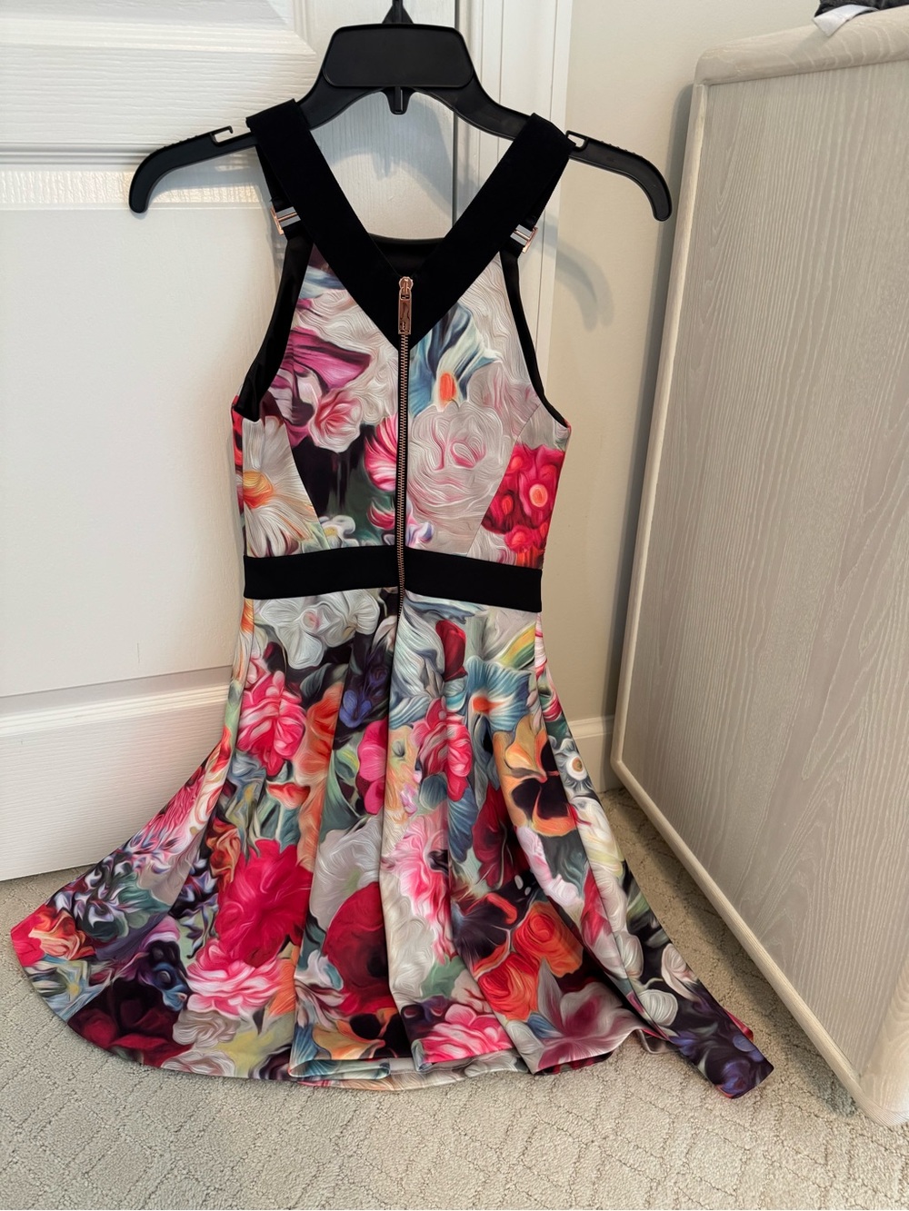 Ted Baker women’s Floral Fit-and-Flare Dress in Black and Multicolor Floral. - Picture 3 of 4